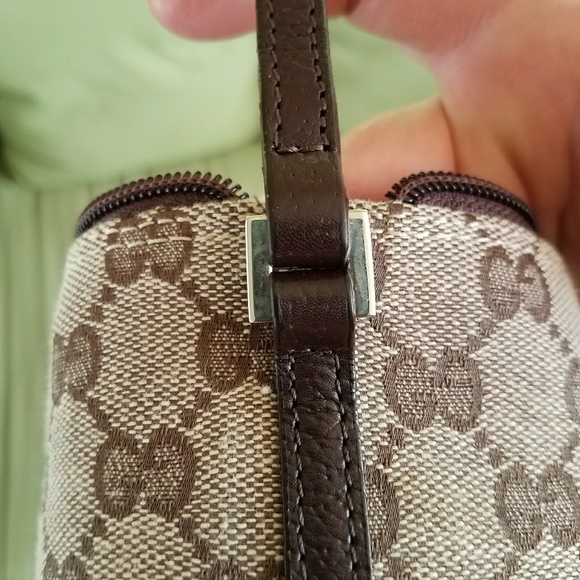 🍃SOLD/Authentic Gucci pochette🍃 - Picture 2 of 8