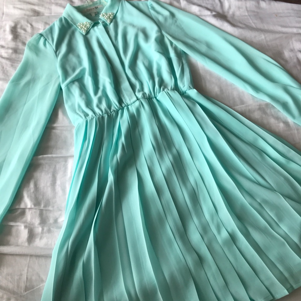 Mint green Long sleeve dress