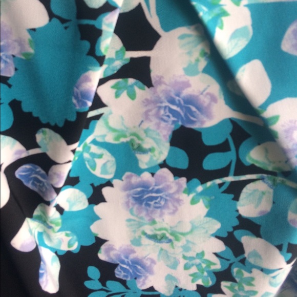 New York and Company sheath dress - Picture 4 of 5