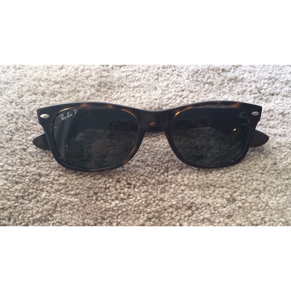 Ray-Ban New Wayfarer Classic (Polarized) + Case