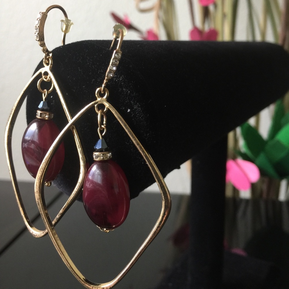 Earring - Picture 4 of 4