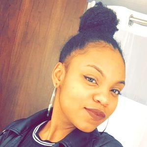 Meet your Posher, Zyaire