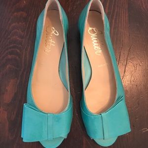 Butter Peep toe wedges