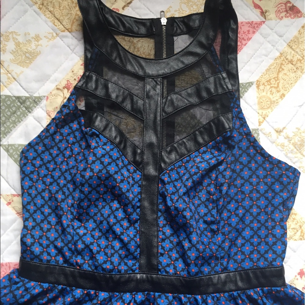 Badass Dress 👗 - Picture 3 of 6