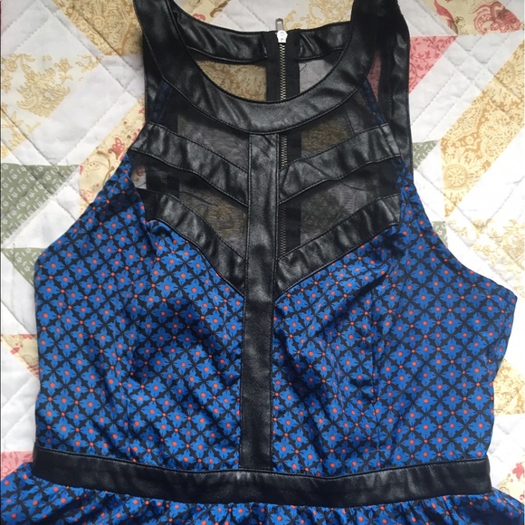 Badass Dress 👗 - Picture 3 of 6