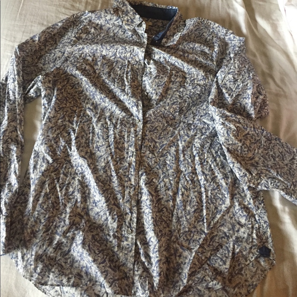 Bnnt j crew factory button down. Blue birds print.