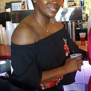 Meet your Posher, Danelle