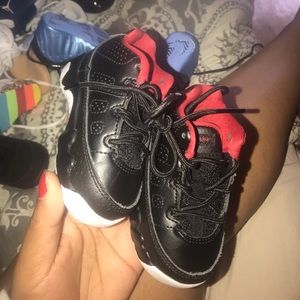 4c black and red Jordan's