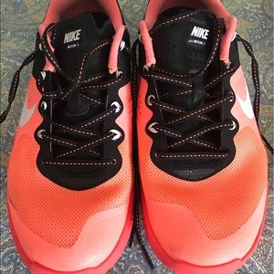 Nike Metcon 2. Only worn a couple times!