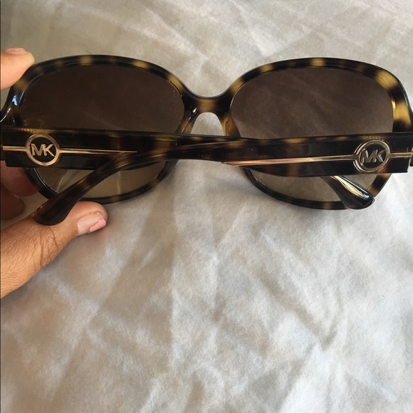Disney Christmas 2025 Lil Rin Rin Plush Badge Red New