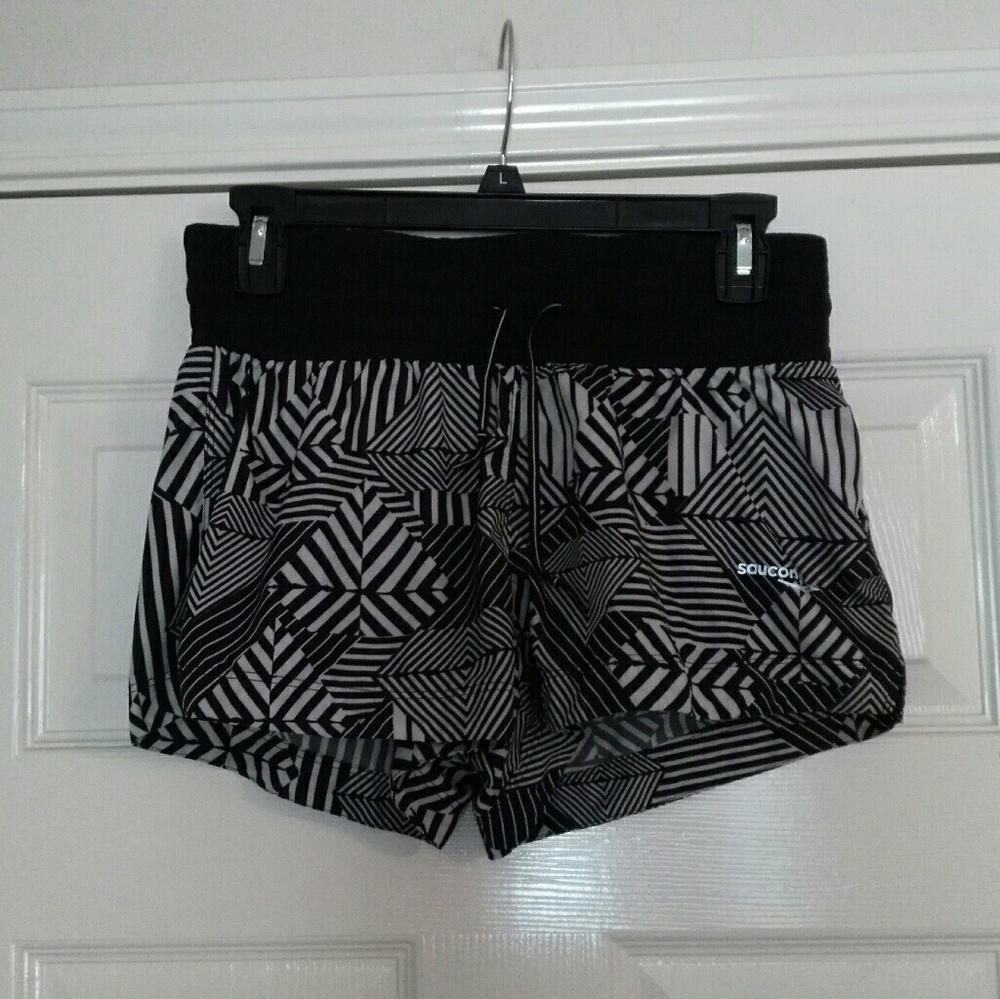 🚫DONATING SOON🚫 Patterned Athletic Shorts