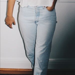 Vintage Levi high waisted jeans!