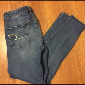 American Eagle 12L Super Stretch Jeggings