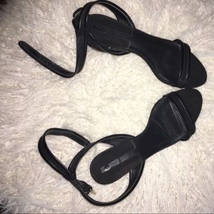 Zara black sandals size 39! Adorable!