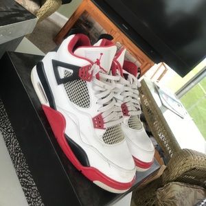 Jordan Fire Red 4s