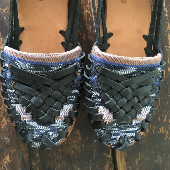 New Soiyl (from LA) sandals / huaraches - Picture 2 of 4