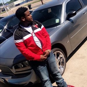 Meet your Posher, Darrius