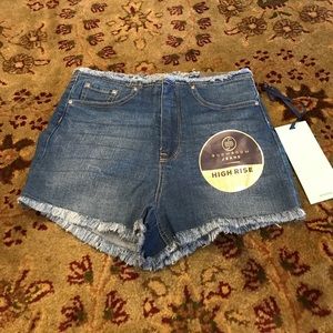 Boomboom high rise jean shorts size 7