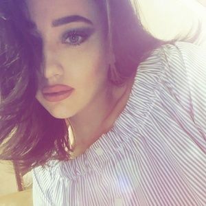 Meet your Posher, Ashley