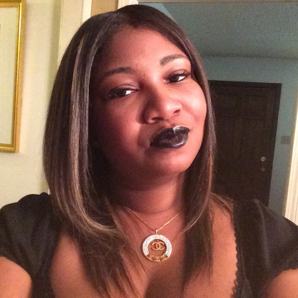 Meet your Posher, Mekia