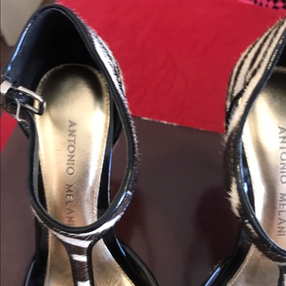 Shoes - Picture 3 of 5