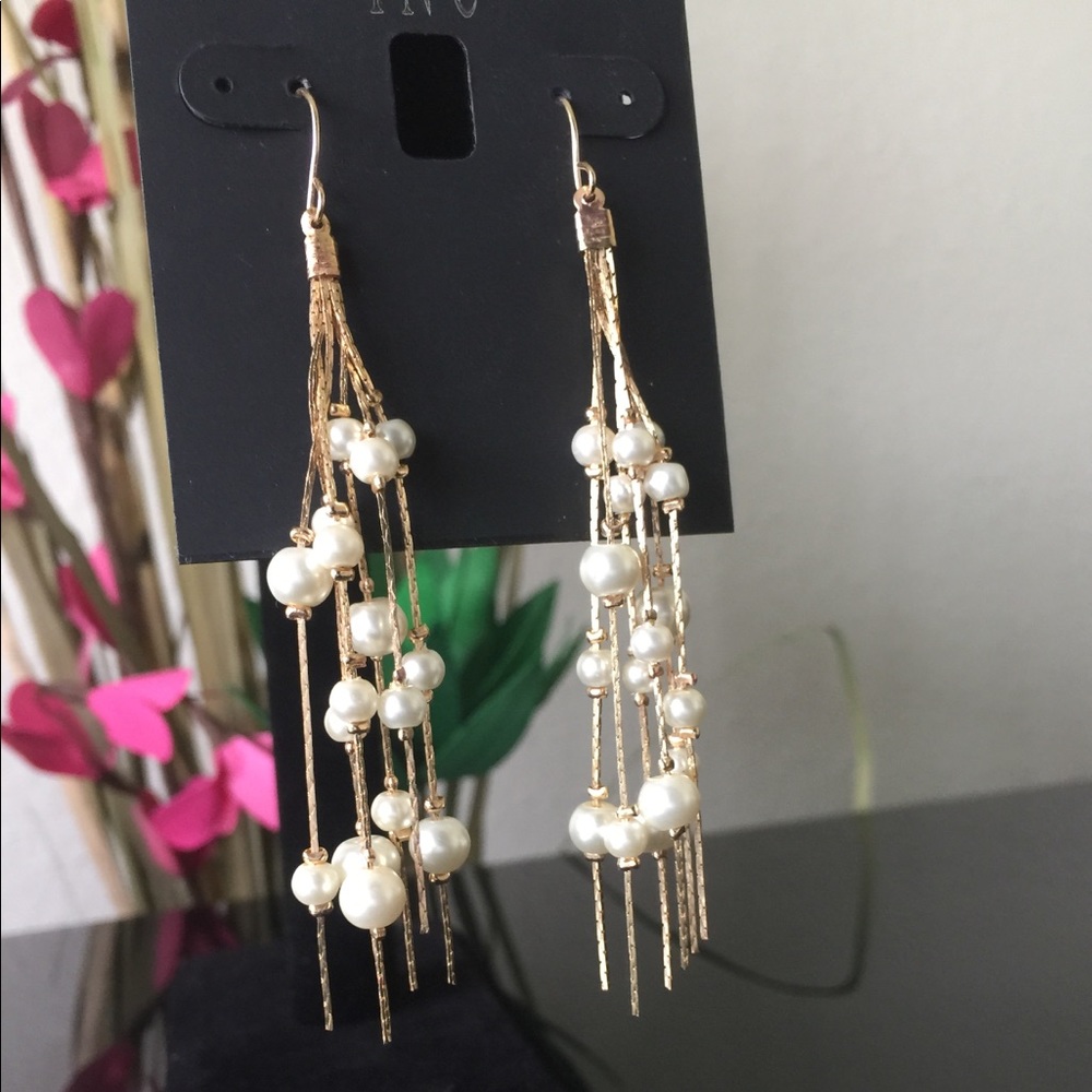 Earring - Picture 4 of 5