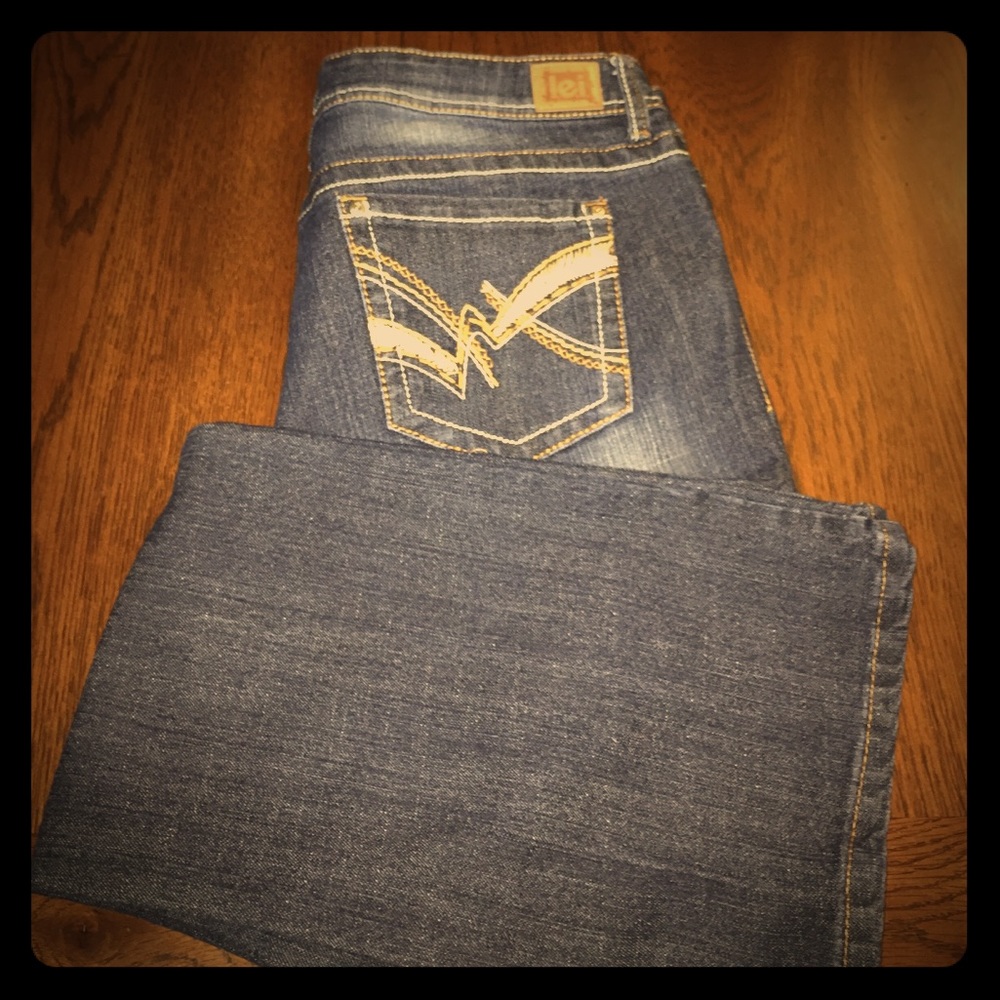 Lei low rise bootcut jeans