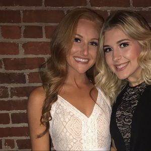 Meet your Posher, Claire