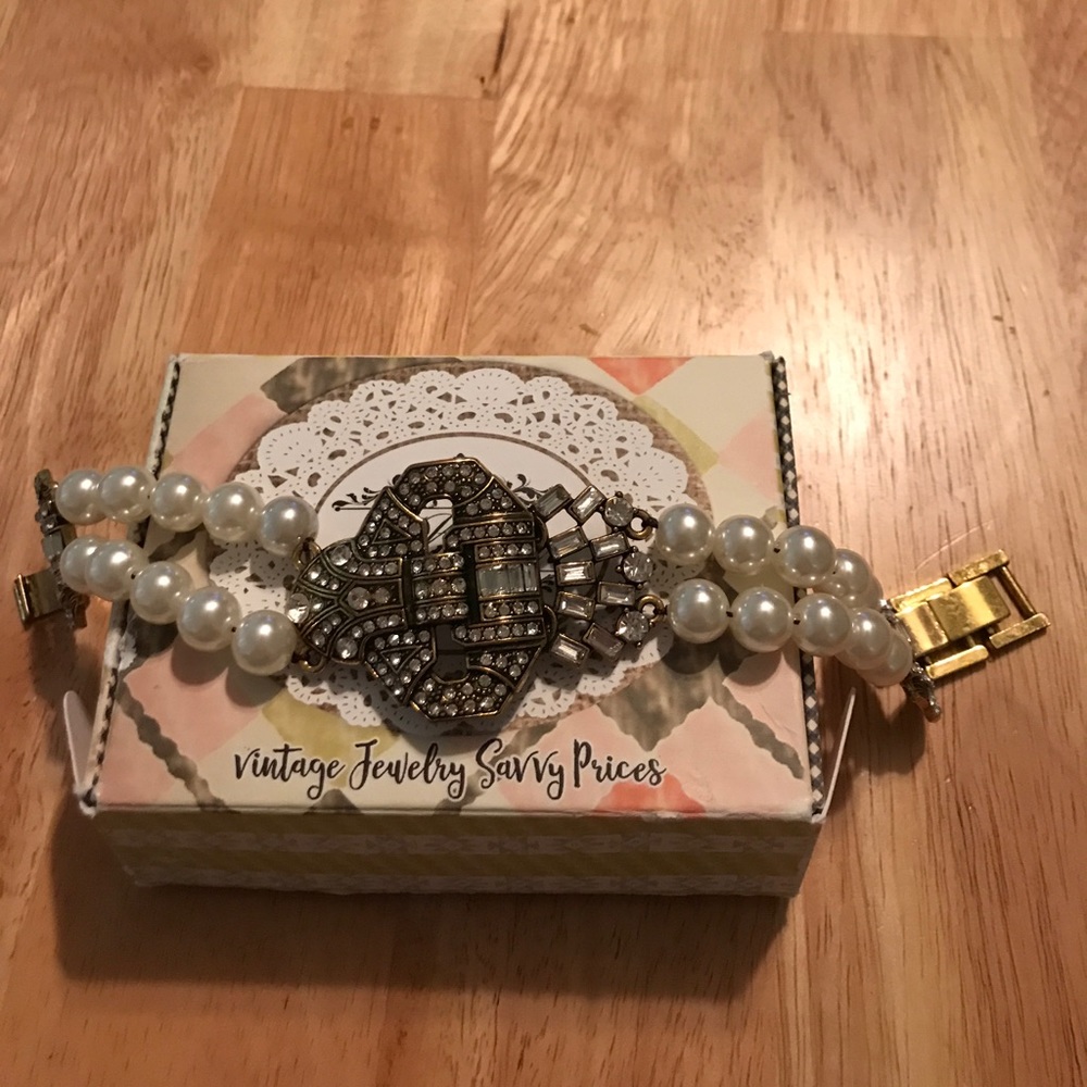 Plunder Design: Phoebe bracelet