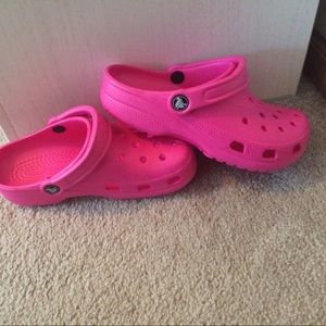 pink crocs