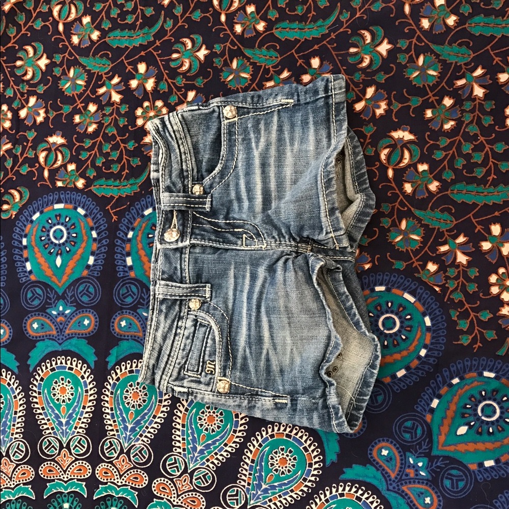 Youth 8 Miss Me jean shorts