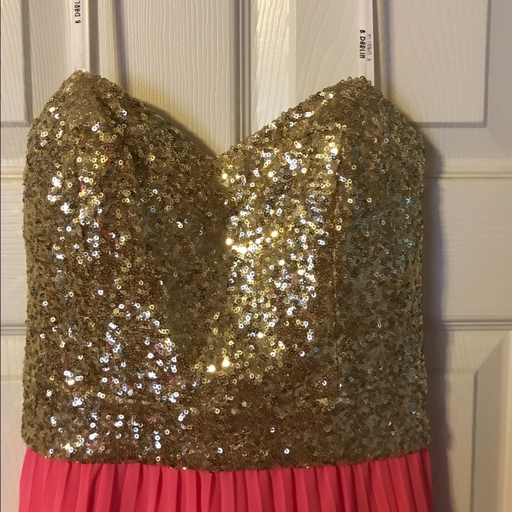 Dress - Picture 2 of 6