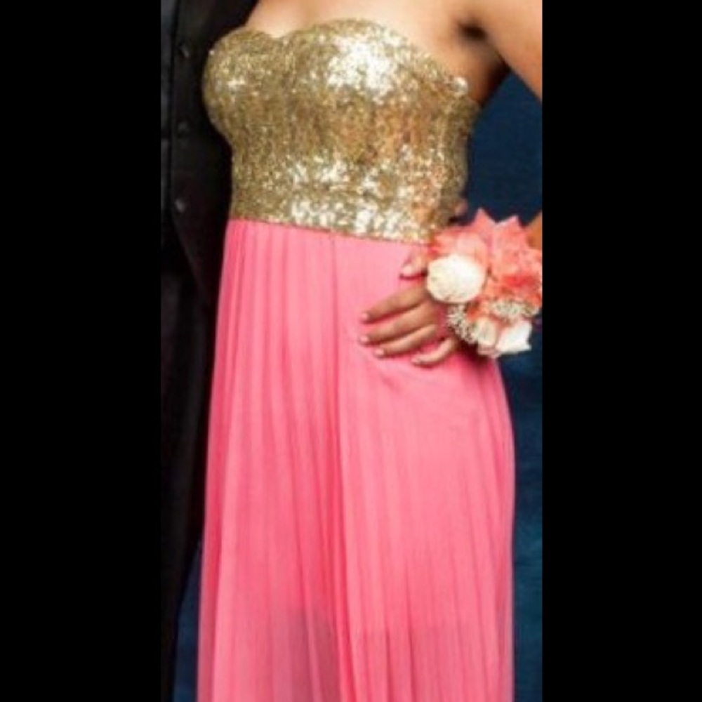 Dress - Picture 4 of 6