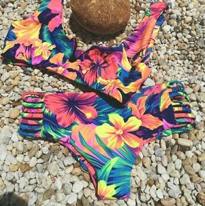 Stone Fox Swim Maui Bottom in Tahiti