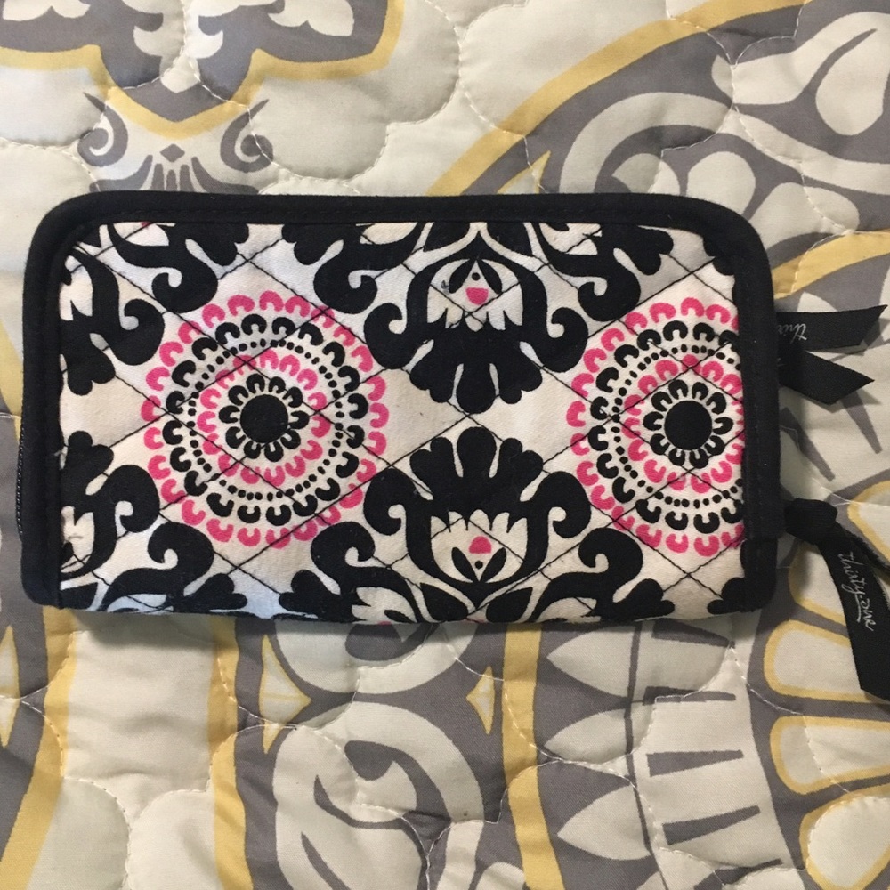 🦋Thirty-One Soft Wallet🦋