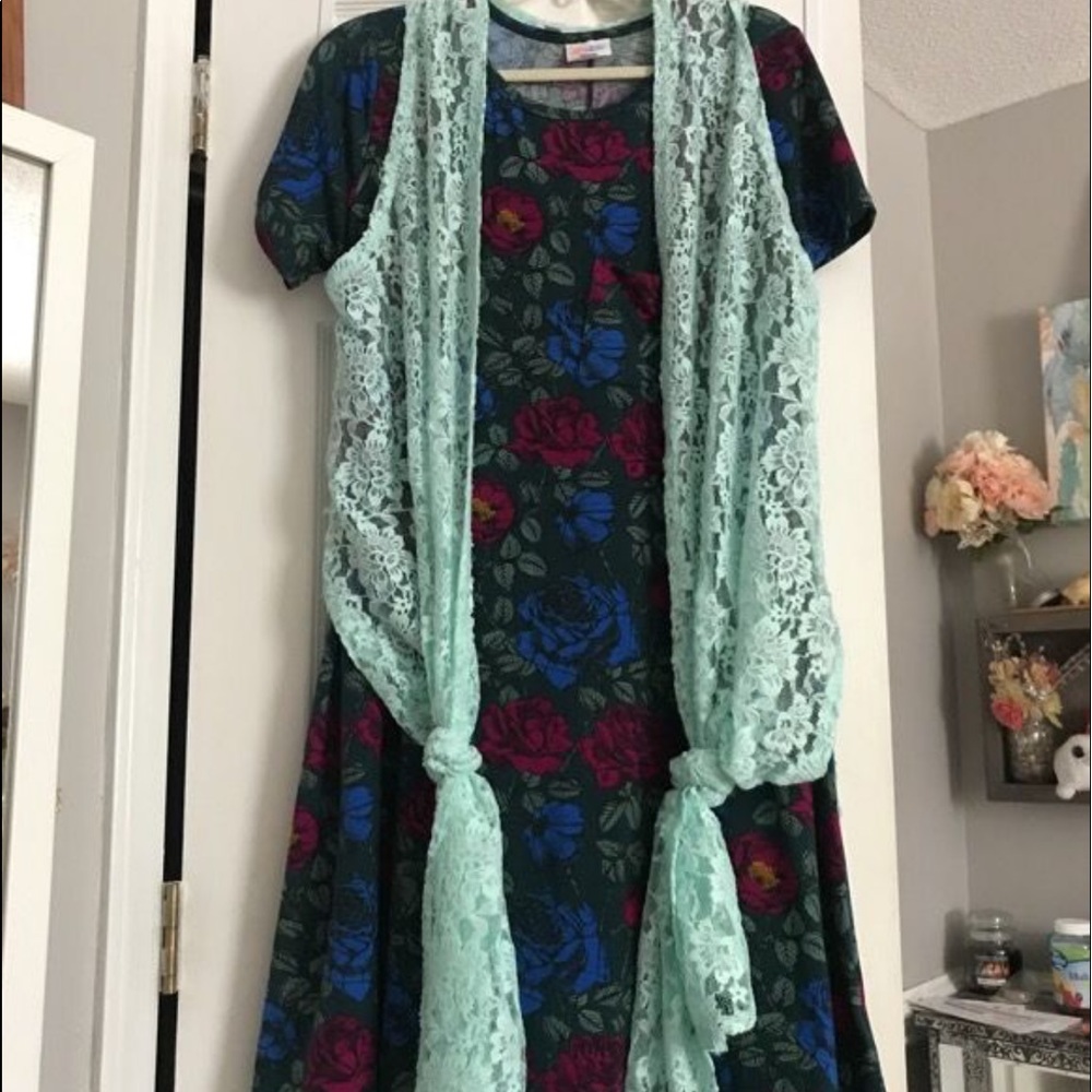 Lularoe Carly