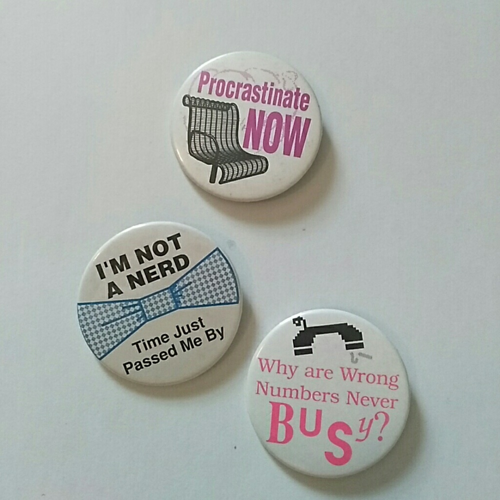 🚫DONATING SOON🚫 Vintage Button Bundle