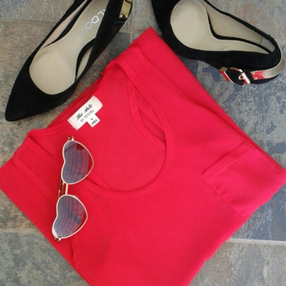 Zenana Red Sleeveless Top Size Small