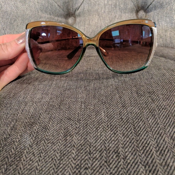 Franco Sarto Accessories - Franco Sarto retro sunglasses