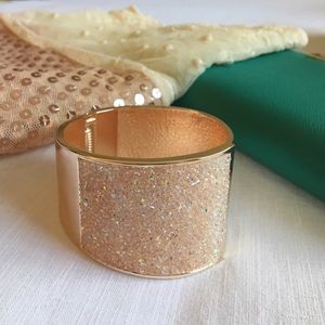 International Concepts INC rose gold bangle