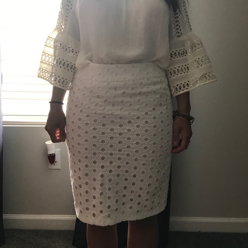 High waisted eyelet