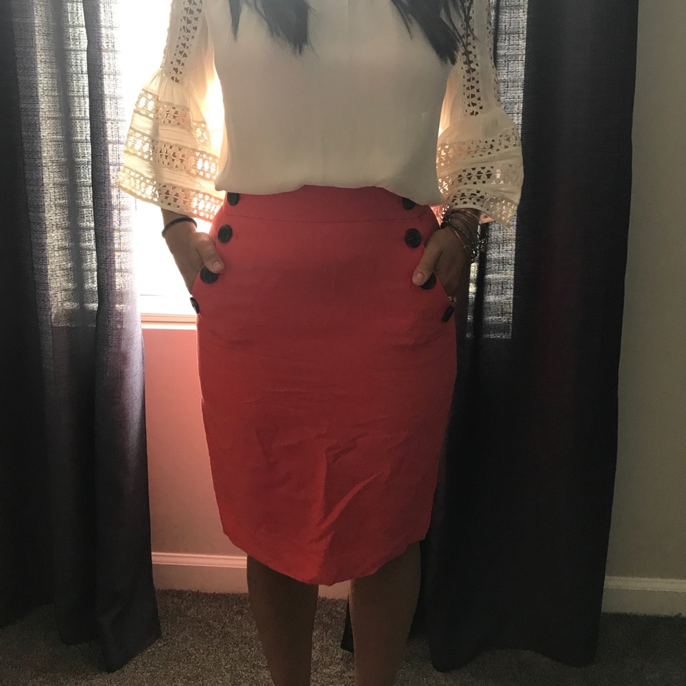 High waisted coral pockets with tags