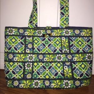 Vera Bradley Daisy Daisy Small Tote