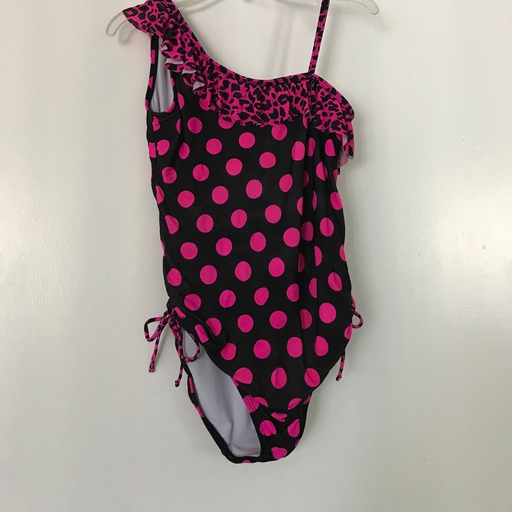 Girls swimsuit