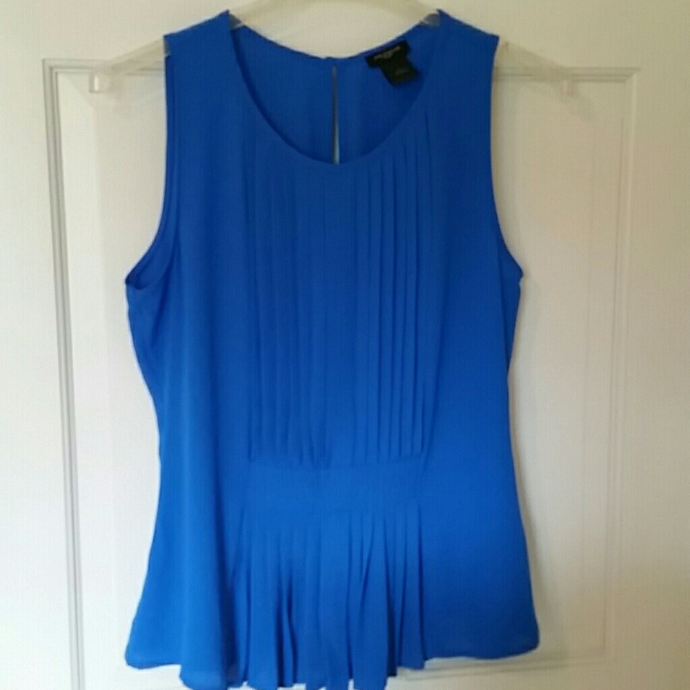 Ann Taylor, Impeccable blue blouse