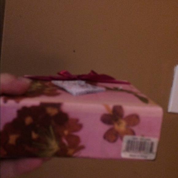 Adorable purse box with blank cards and envelopes - Picture 3 of 5