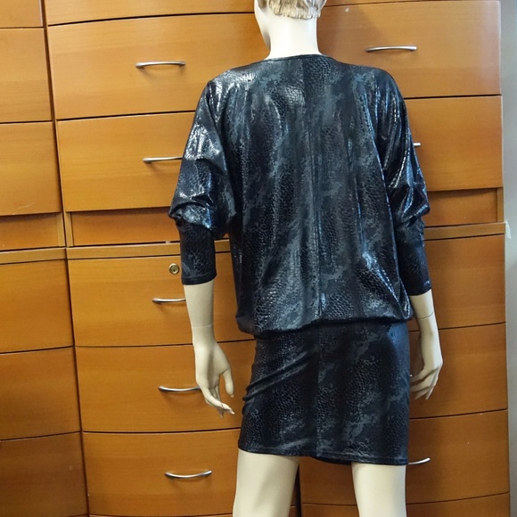 SNAKE SKIN FABRIC PARTY DRESS MADE IN EUROPE - Picture 5 of 5