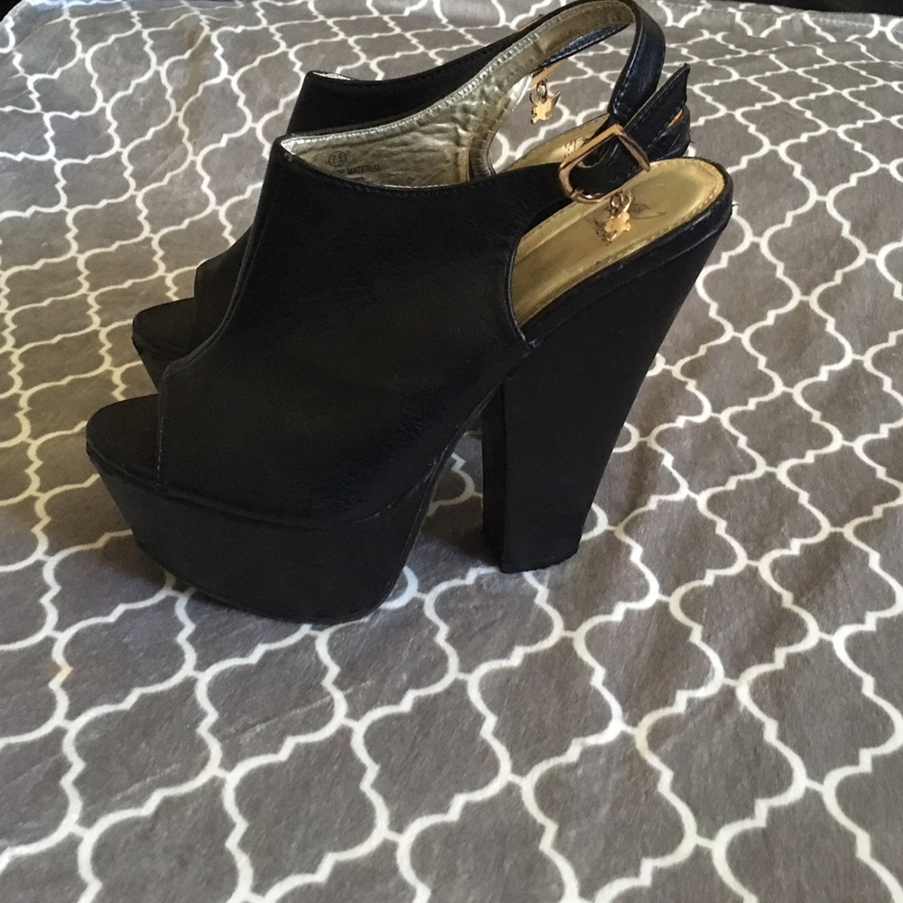 Sexy and comfortable shiekhheels(sold)