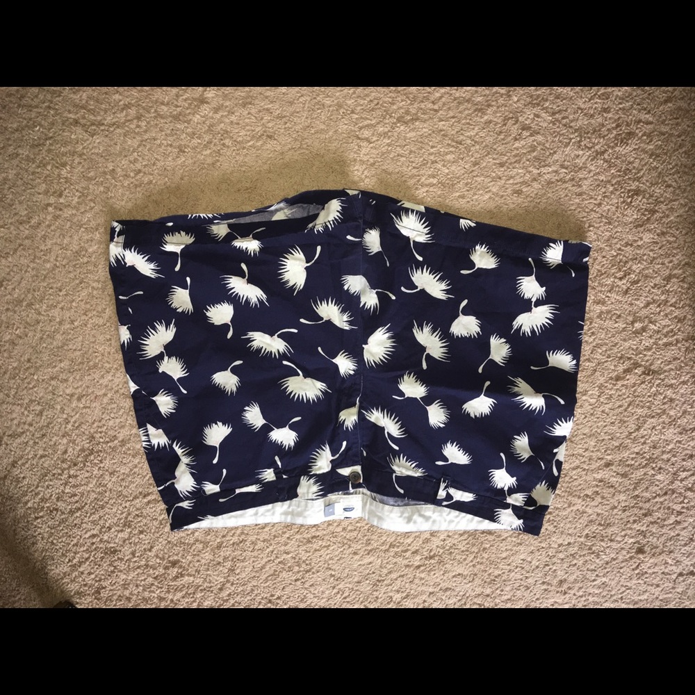 Old Navy 5 inch shorts
