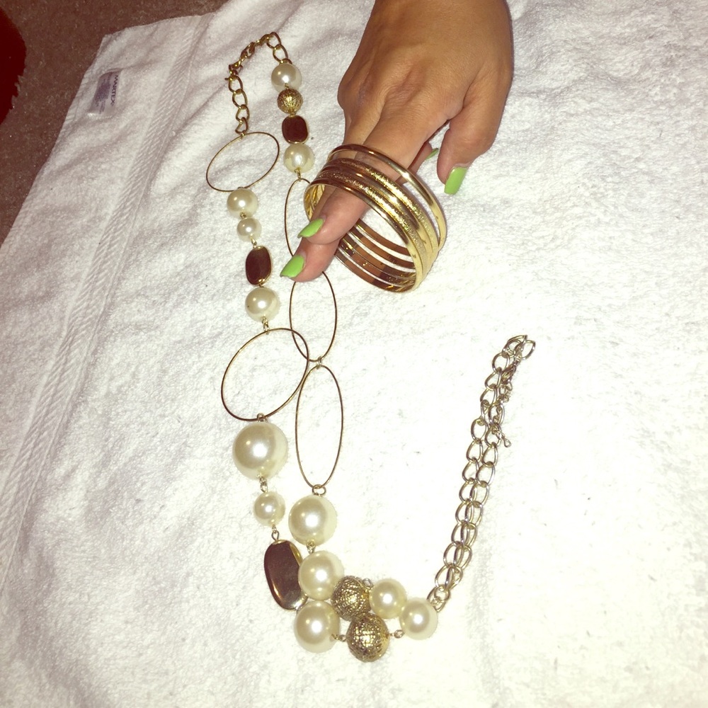 Charming Charlie's jewelry set